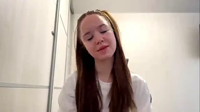 AriaGrand online show from April 4, 7:07 am