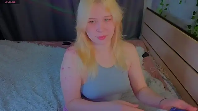 unburnedgirl online show from July 21, 3:46 pm