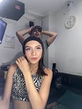 Vaiolett- online show from April 1, 3:29 am