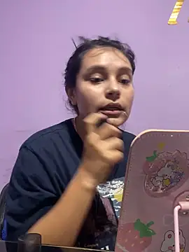 SamanthaColen  online show from April 4, 1:15 am