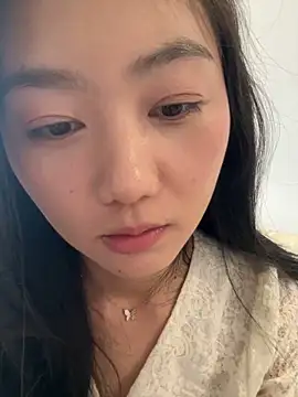 Shanshan 1267 online show from April 11, 7:45 am