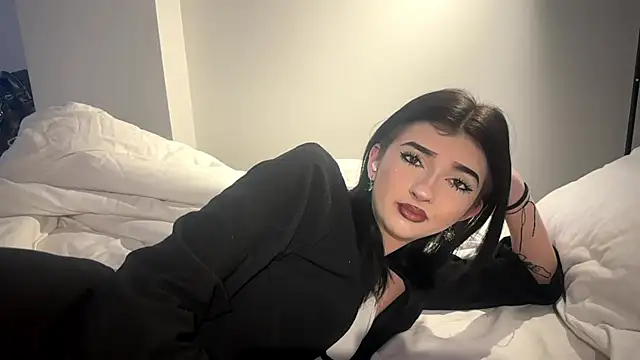 JessbutnotJessi online show from April 16, 6:03 am