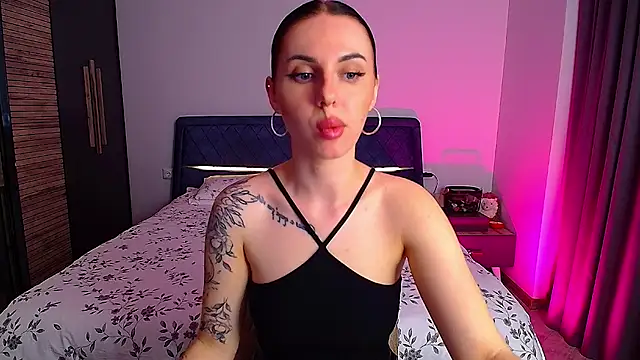 Sour Berry  online show from April 3, 4:49 pm