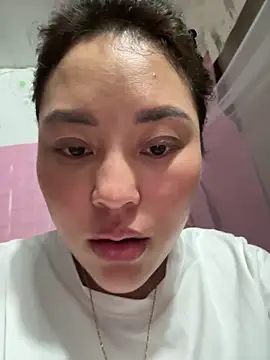 Lina-Naughty online show from May 26, 3:50 am