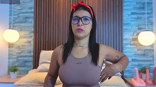 Mia milf x online show from May 21, 11:19 am