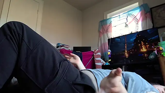 knottyn3bulara online show from April 8, 8:44 pm