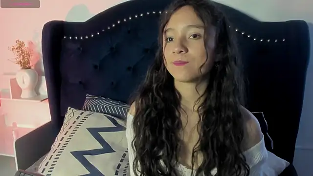 Honney Bunny18 online show from April 5, 9:14 pm