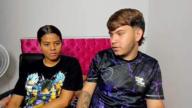 val andBry online show from April 9, 7:30 pm