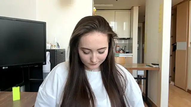 Marry Stritteded online show from April 8, 4:47 am