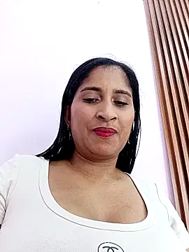 SofiaMendez1  online show from April 9, 4:34 pm