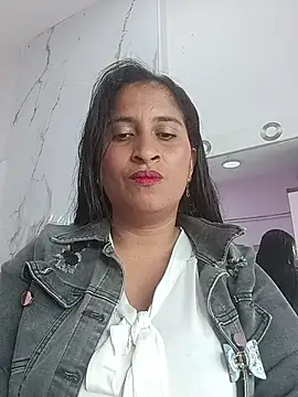SofiaMendez1  online show from May 23, 4:38 pm