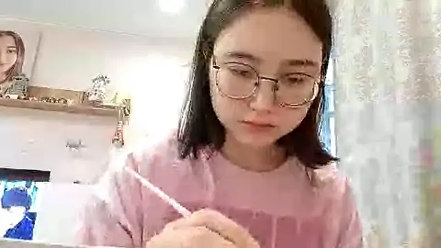 LezlieEllegood online show from April 6, 2:29 pm