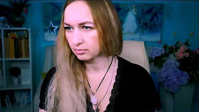 MiaHarrison  online show from April 9, 8:53 am