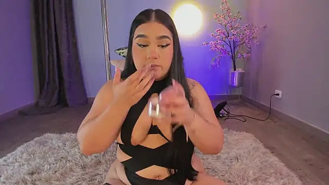 AlisonRose  online show from May 1, 10:24 pm