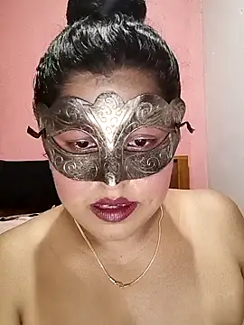 Maskedcurves online show from May 2, 5:05 pm