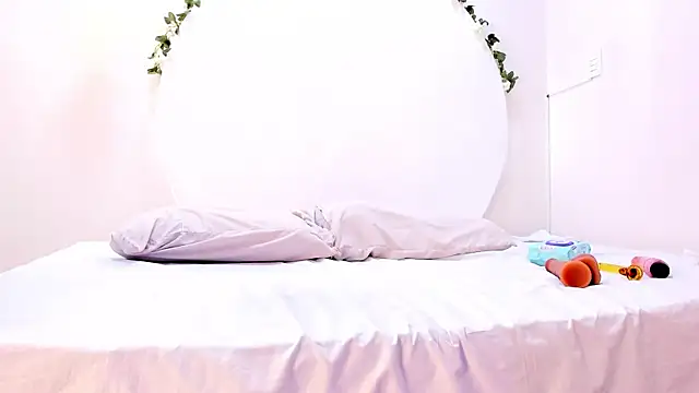 lunaangel22 online show from April 9, 8:58 pm