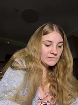 Flowers454 online show from April 4, 11:25 pm