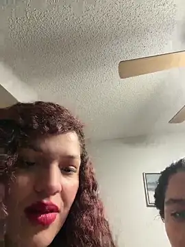 daniela011619 online show from April 10, 6:52 am