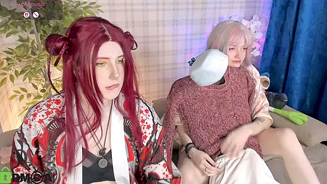 LunaaBee online show from May 21, 1:25 am