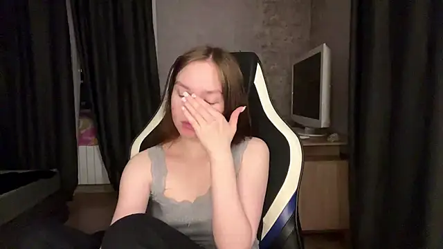 TondaNero online show from April 4, 6:07 pm