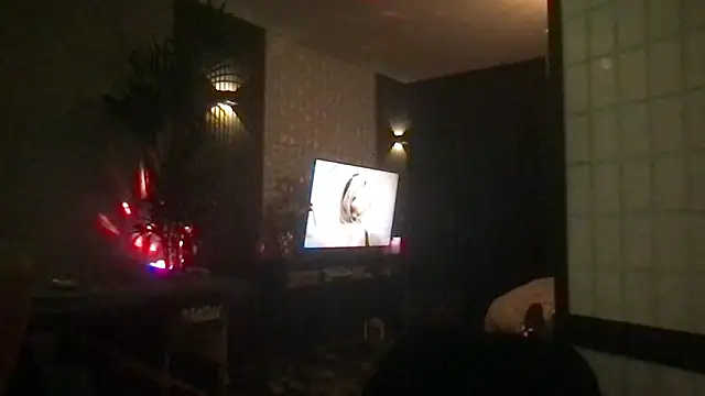 BlondSeduction online show from April 3, 8:40 pm