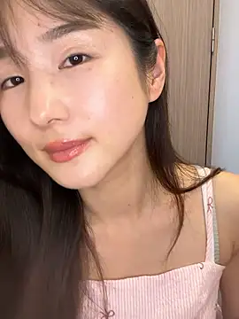 Hinako 0012 online show from May 25, 4:33 am