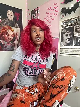 spookiebaddie online show from June 28, 10:05 pm