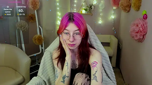 Alice Nyx online show from May 16, 9:03 pm