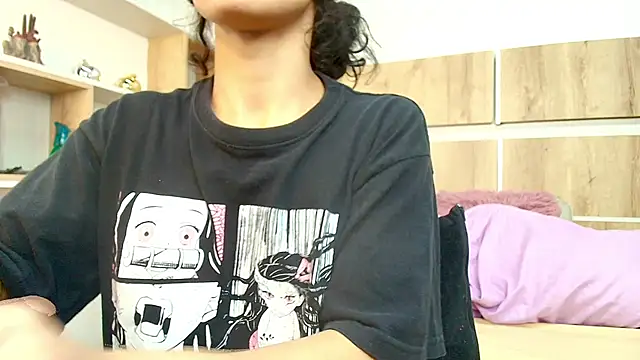 Little  maddy online show from April 27, 1:41 pm