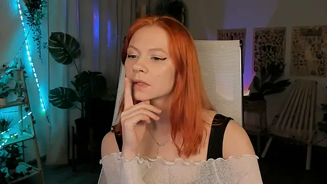 LisaAris online show from May 25, 6:51 pm