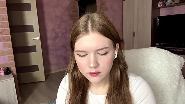 DorotaMeowtTo online show from May 14, 8:14 pm