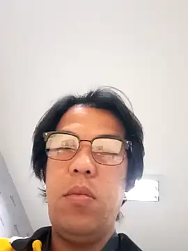 akiramoore online show from May 25, 12:20 am