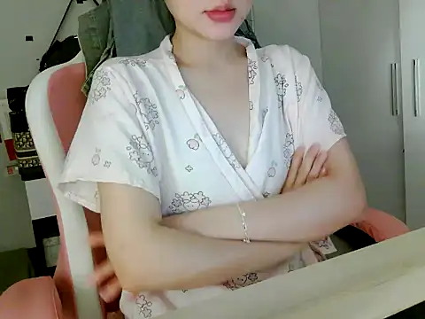 lucienguyen online show from July 20, 8:06 am
