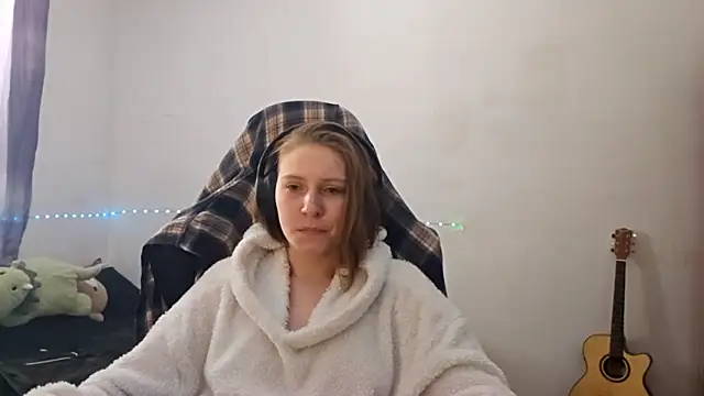 WesleyFrohling online show from April 10, 9:48 am