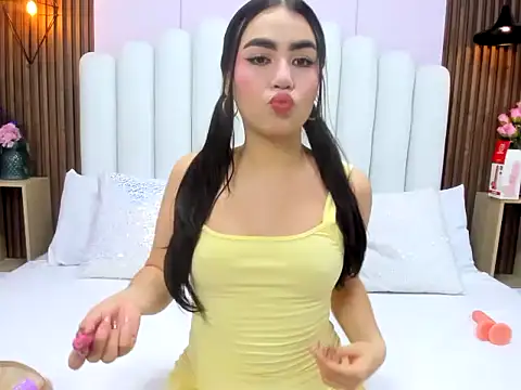 AlesaKinky online show from April 9, 12:32 pm