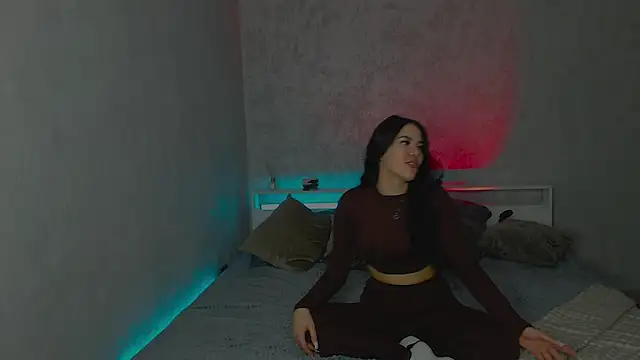 Hot oksi1 online show from April 7, 7:38 pm