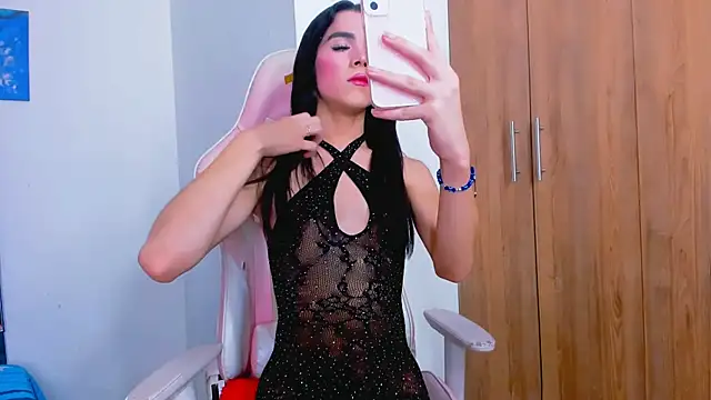 Maddy moon 1 online show from May 16, 7:57 pm