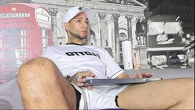 Daniel huge22 online show from April 9, 1:05 pm