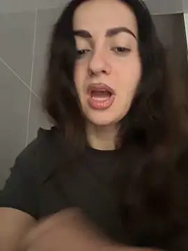 KarolDolly05 online show from May 28, 1:42 pm