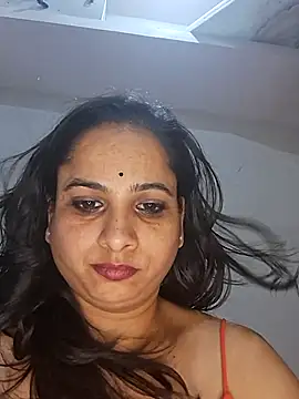 Bebo QueeN online show from May 4, 6:33 pm