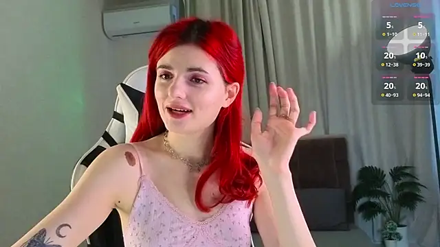kittylunaa online show from June 8, 2:23 am