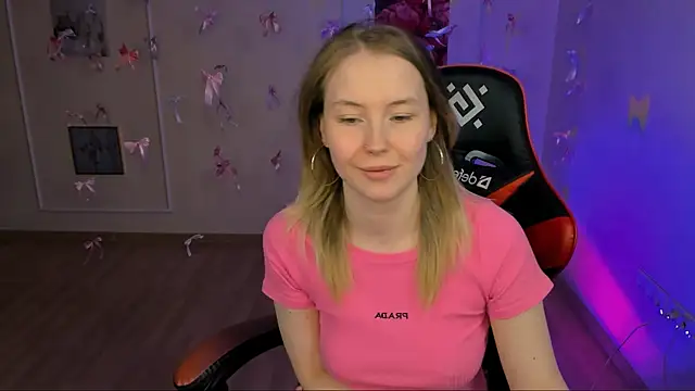 yourella online show from April 13, 8:59 am