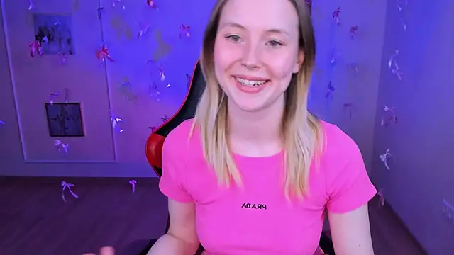 yourella online show from April 7, 11:07 pm