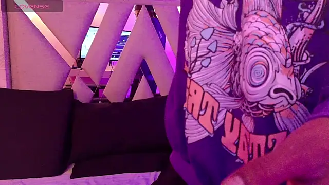 Tattoo edbosses online show from April 9, 8:36 pm