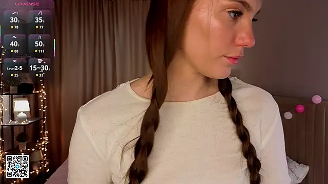 JerleneBelfy online show from June 17, 4:25 am