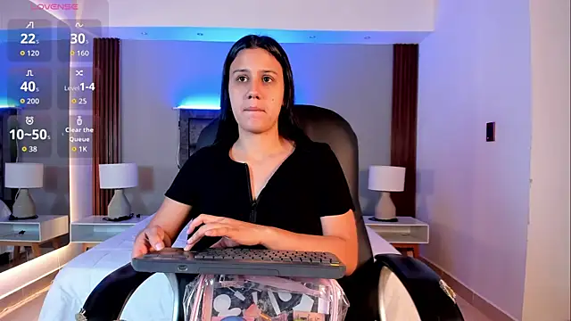 arianarousee online show from June 14, 12:27 pm