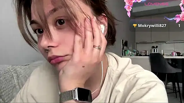 Thyeiysyla online show from April 11, 7:45 am