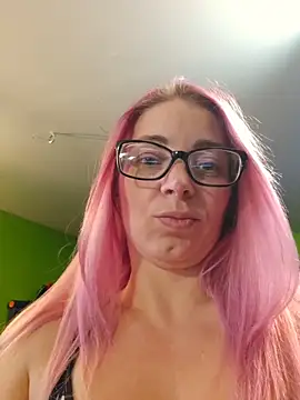 Summer Taz7 online show from May 21, 3:43 pm