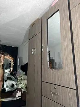 irina9 online show from April 11, 1:33 am