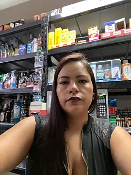 MIA ROSSEEE online show from April 25, 1:41 pm